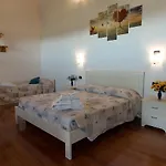 Al Colle Farm stay *