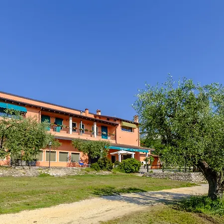 Al Colle Κατάλυμα σε φάρμα Cavaion Veronese