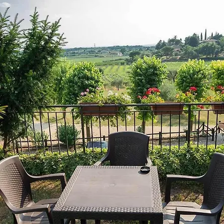 Κατάλυμα σε φάρμα Al Colle *