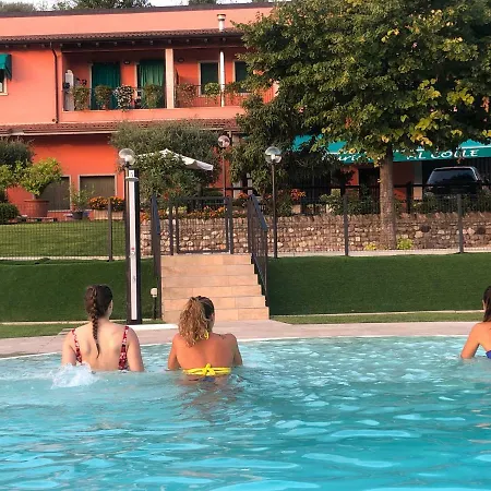 Al Colle Κατάλυμα σε φάρμα